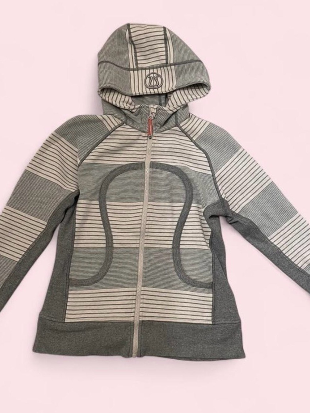 Lululemon Women’s Striped Zip up Scuba Hoodie in size 8